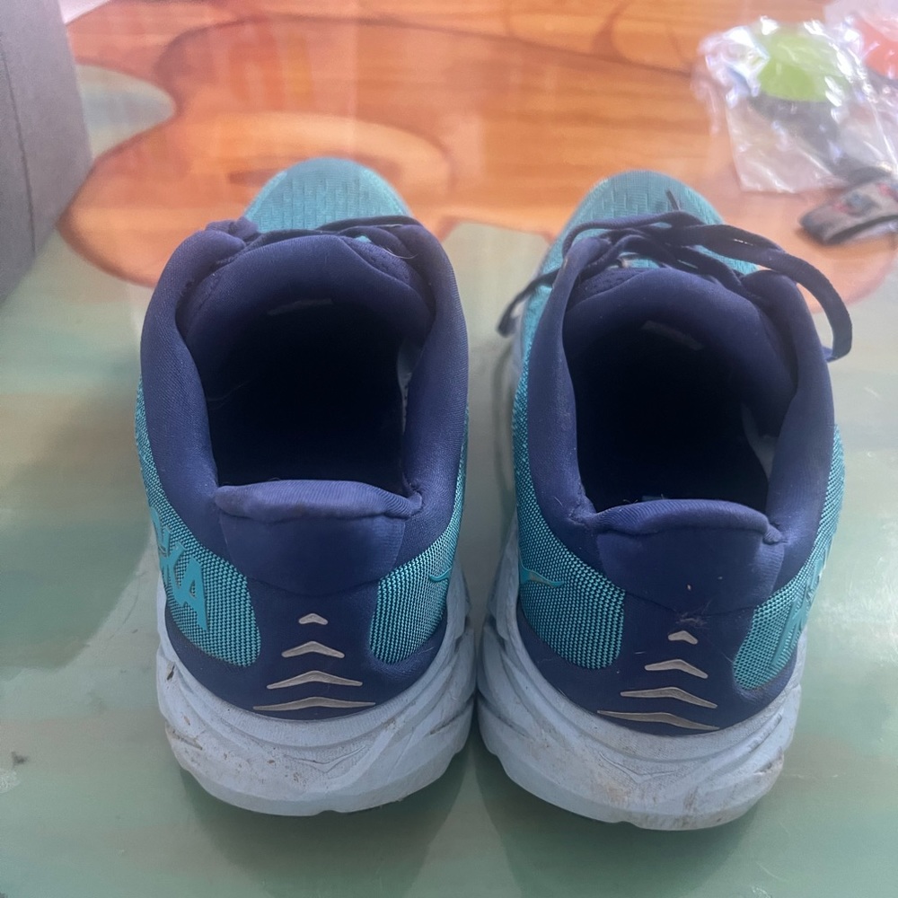 HOKA Clifton 8 - Picture 4 of 7